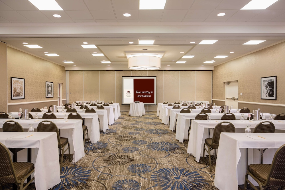 DoubleTree by Hilton Hotel Laurel - photo 41