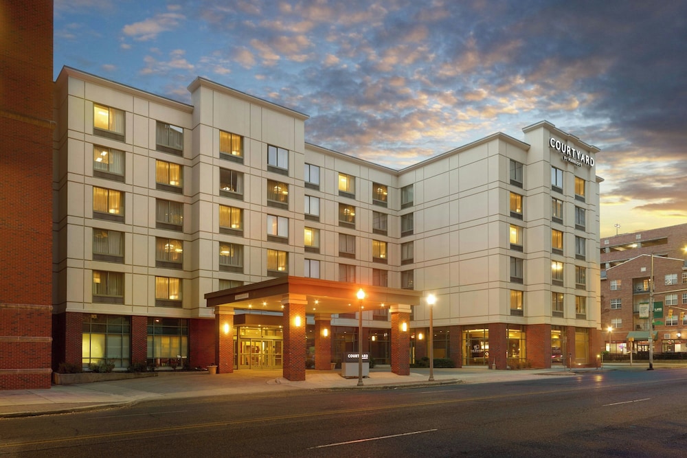 Courtyard by Marriott Birmingham Downtown at UAB in Birmingham, United States