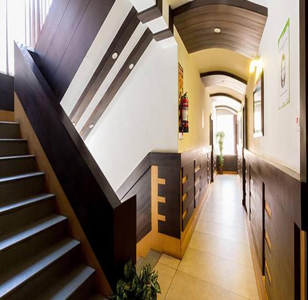 Fabhotel Sholas Residency I in Ooty, India