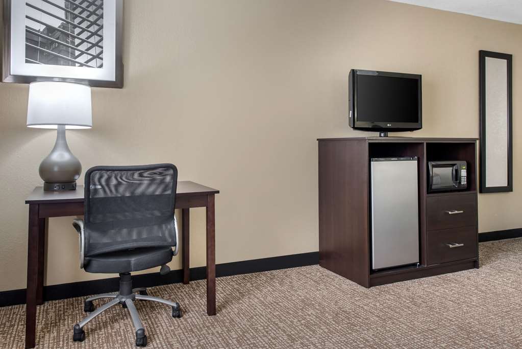 Quality Inn & Suites Lebanon I 65 - photo 7