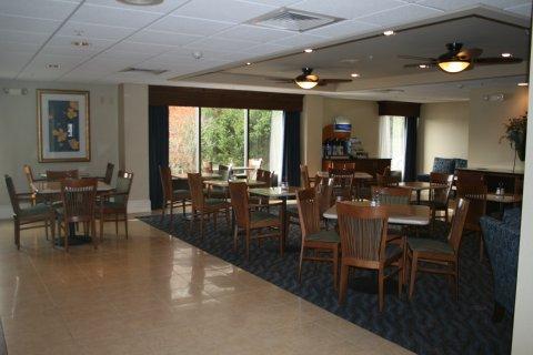 Holiday Inn Express Seaford Route 13 - photo 25