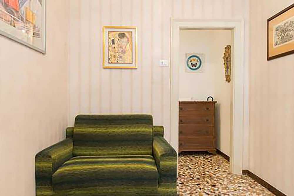 Apartment Near Biennale Theatre by Ca sa Check — 4-Star Luxury Hotel in Montichiari, Italy