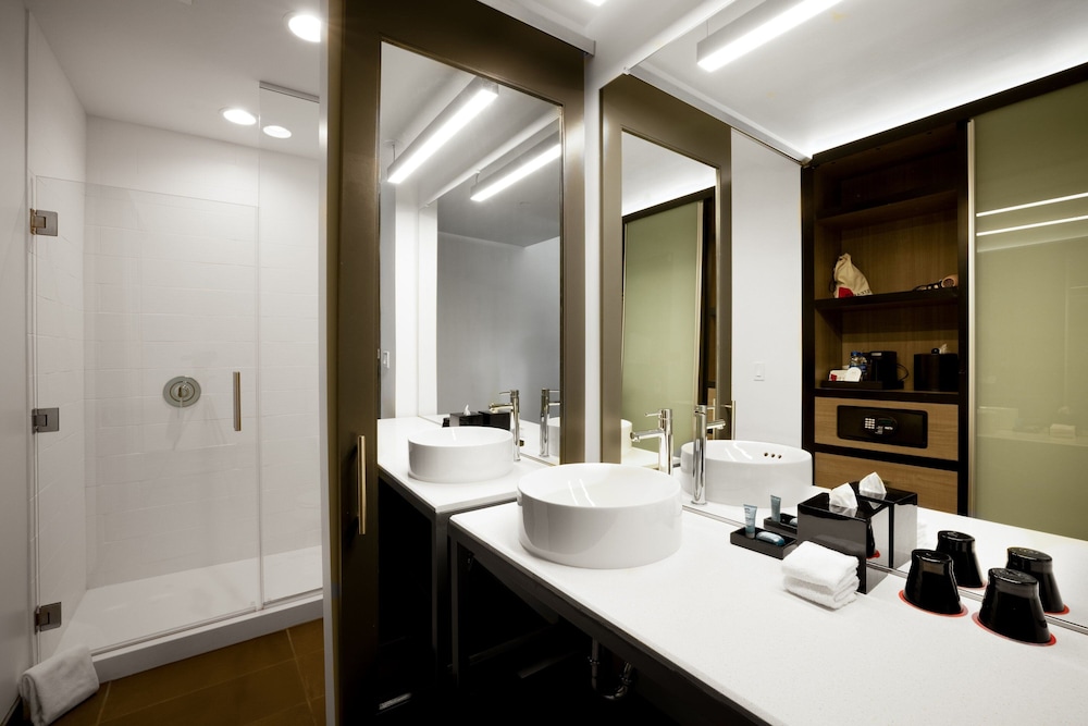 Aloft Austin Airport - photo 25