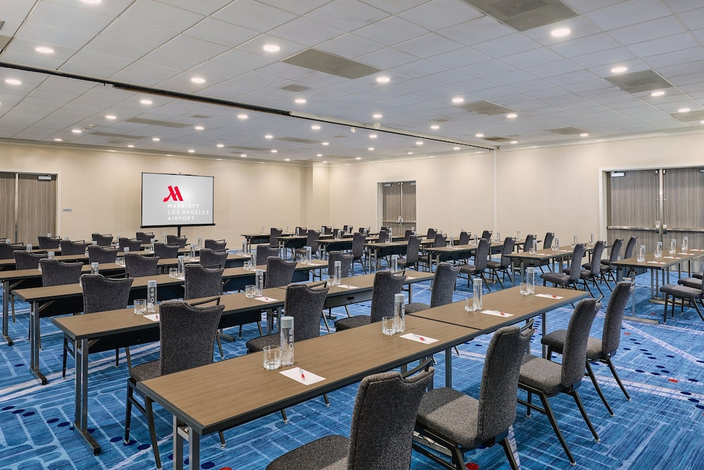 Los Angeles Airport Marriott - photo 84