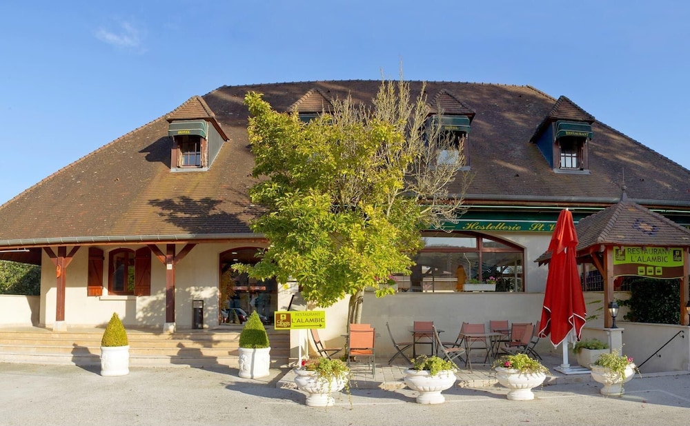 Hostellerie St Vincent - carbon neutral hotel in Nuits-Saint-Georges
