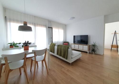 Acojedor Piso Cerca Del Metro — hotel in Cornella De Llobregat