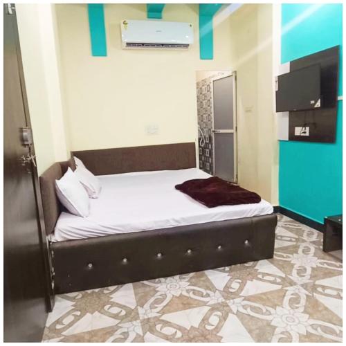 Hotel Priyan Shi Palace Ac Or Non Ac Room Outstanding Property In Ujjain — Ujjain