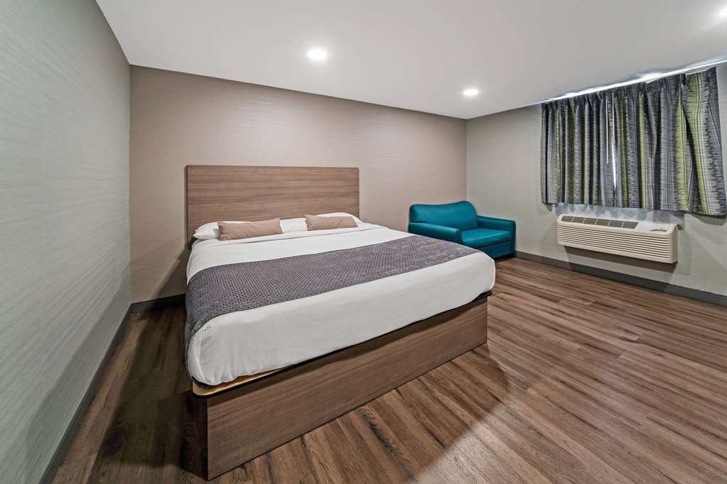 Americas Best Value Inn Foxboro - photo 16