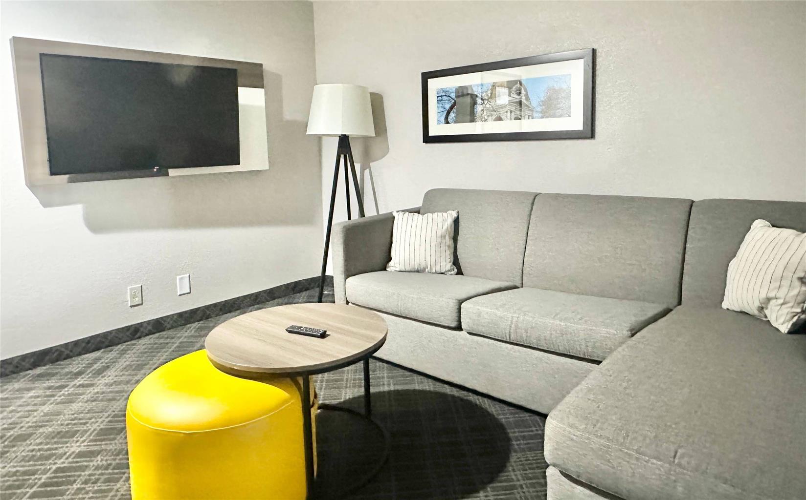 Comfort Inn & Suites Cartersville Emerson Lake Point - photo 23