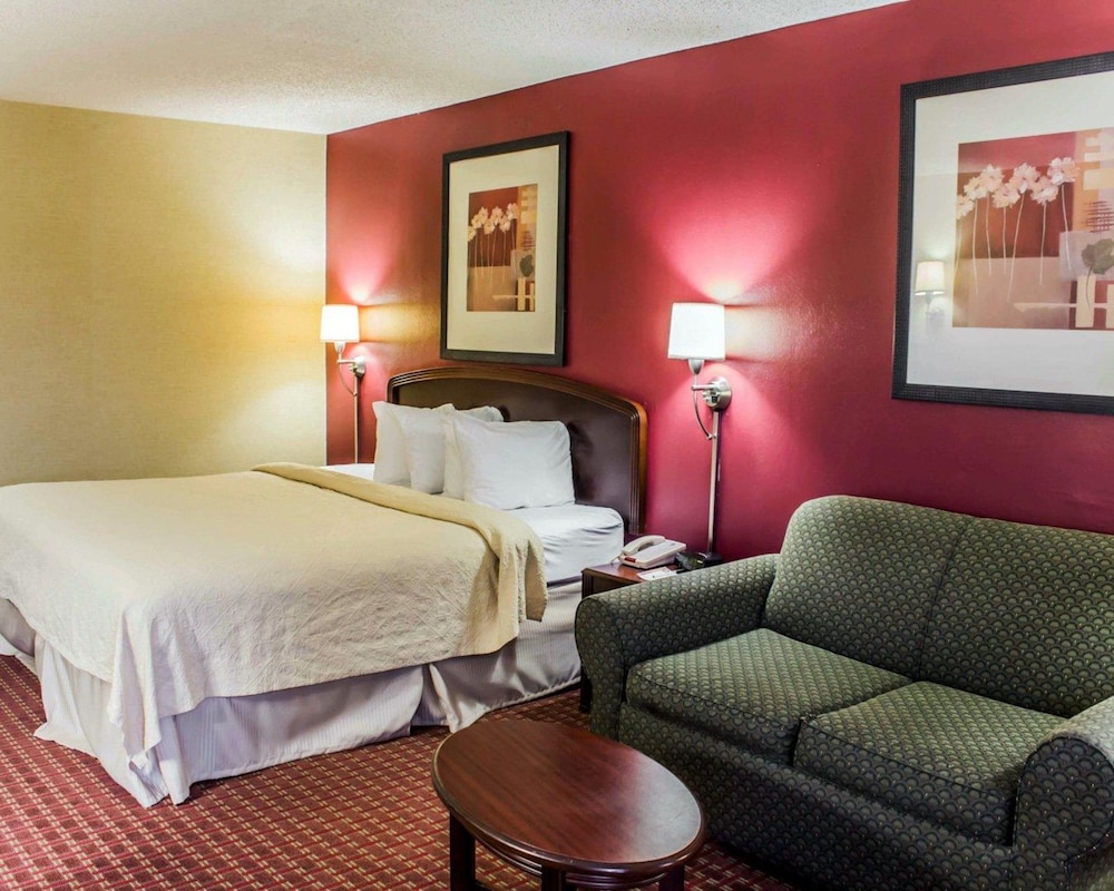 Quality Inn Roanoke Near Lake Gaston - photo 12