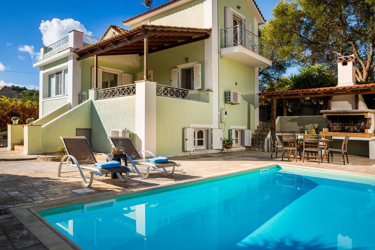 Bee's Knees Retreat — hotel in Valsamata