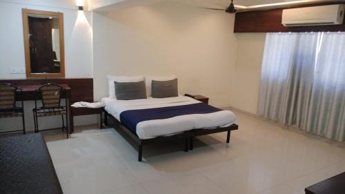 Hotel Sai Nidhi Airoli Mindspace