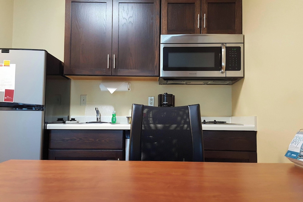 TownePlace Suites by Marriott Sioux Falls - photo 13