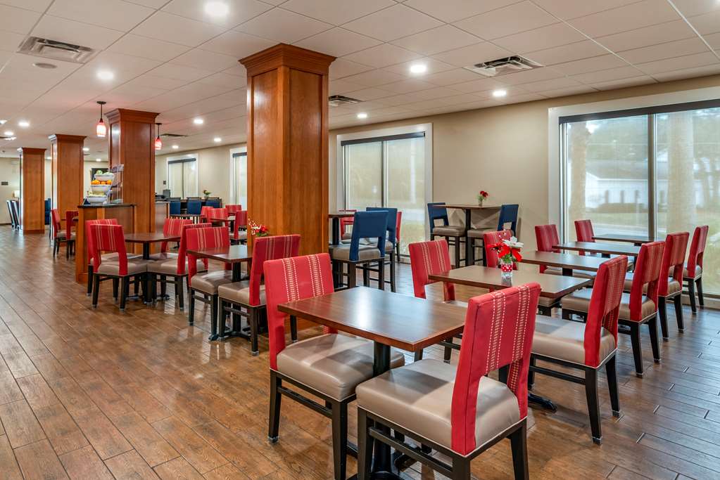 Comfort Suites Niceville Near Elgin Air Force Base - photo 43
