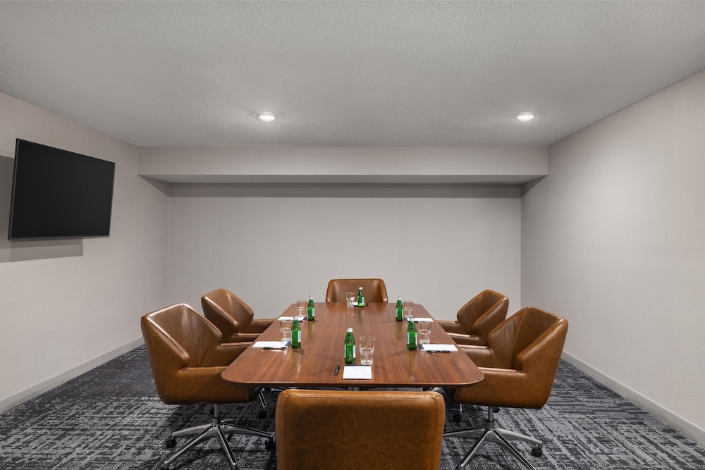 Homewood Suites by Hilton Indianapolis Carmel - photo 46