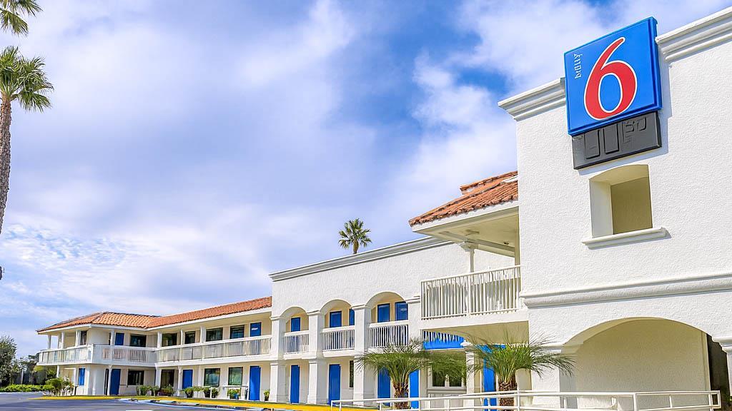 Motel 6 Carlsbad CA Beach - photo 2