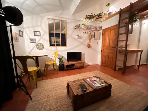 Cosy Provencal — hotel in Belgentier
