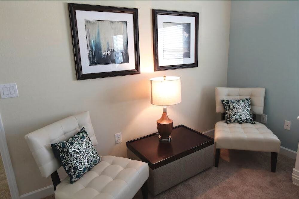 ChampionsGate by Blue Travel - carbon neutral hotel in Four Corners