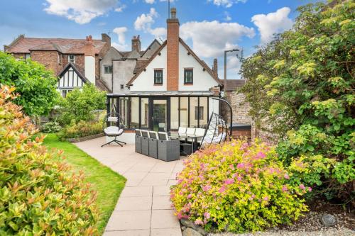 Finest Retreats Barn Cottage — 4-Star Luxury Hotel in Bridgnorth, United Kingdom