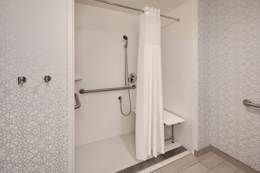 Hampton Inn Santa Cruz West CA - photo 17