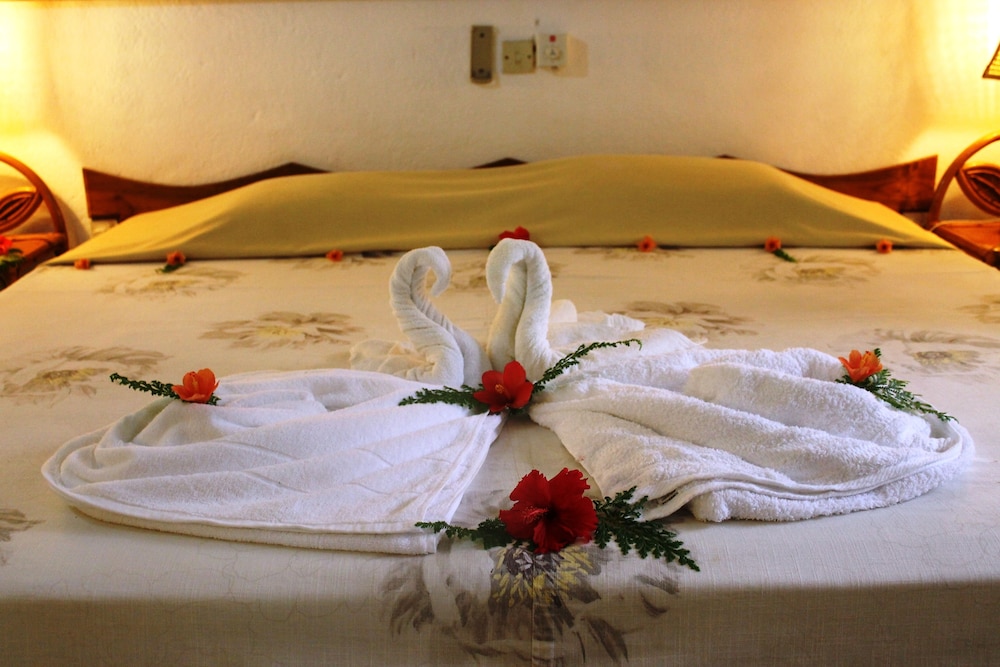 Romance Bungalows — Beau Vallon — photo 5