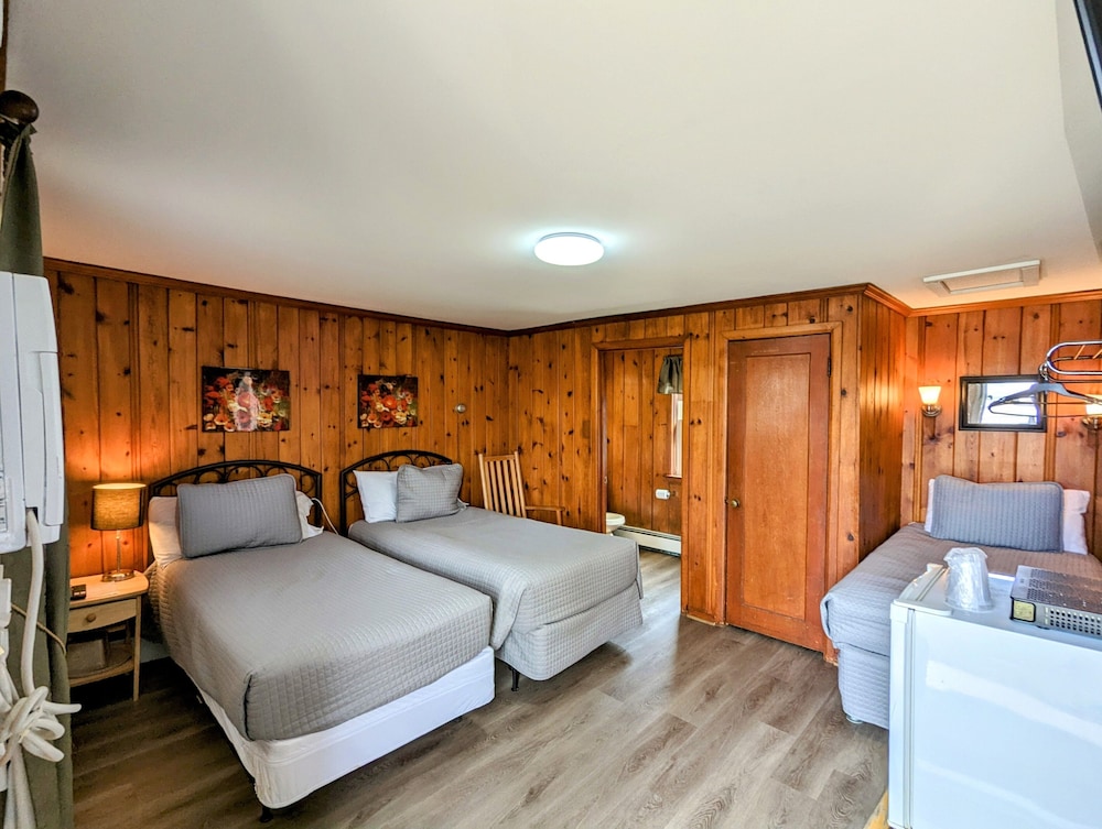 Riverside Motel - photo 88