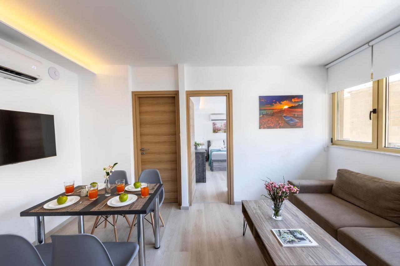 C Premium Apts 100m from beach and city centre