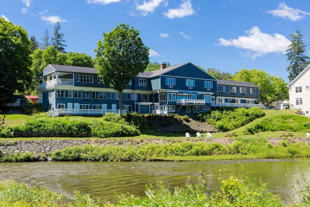 The Shire Woodstock - featured photo