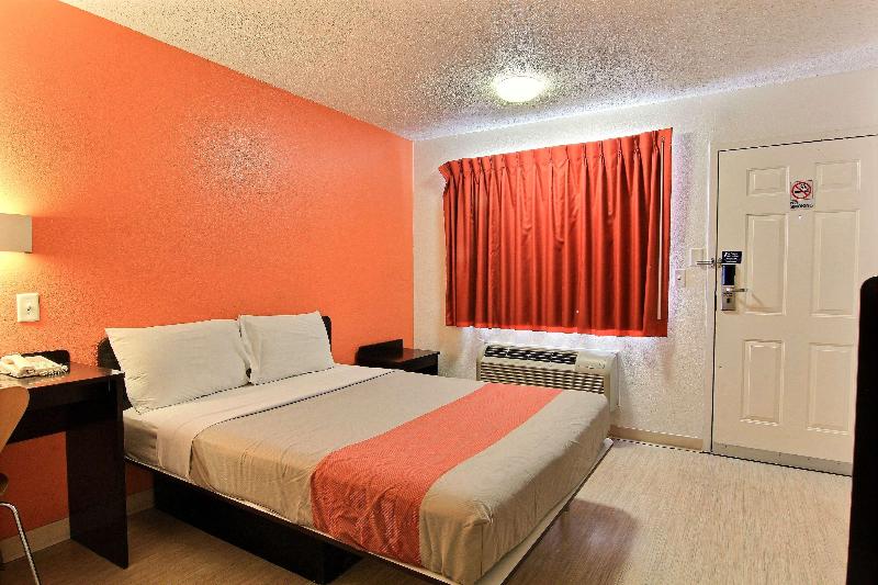 Motel 6 Austin Tx North Central - photo 42