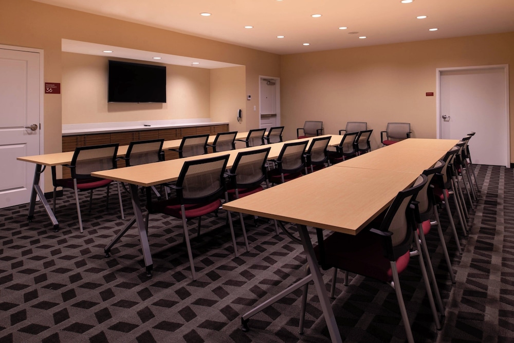 TownePlace Suites by Marriott St. Louis Chesterfield - photo 39
