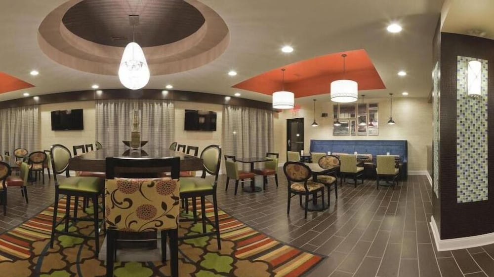 Holiday Inn Express Hotel & Suites Fulton by IHG - photo 13