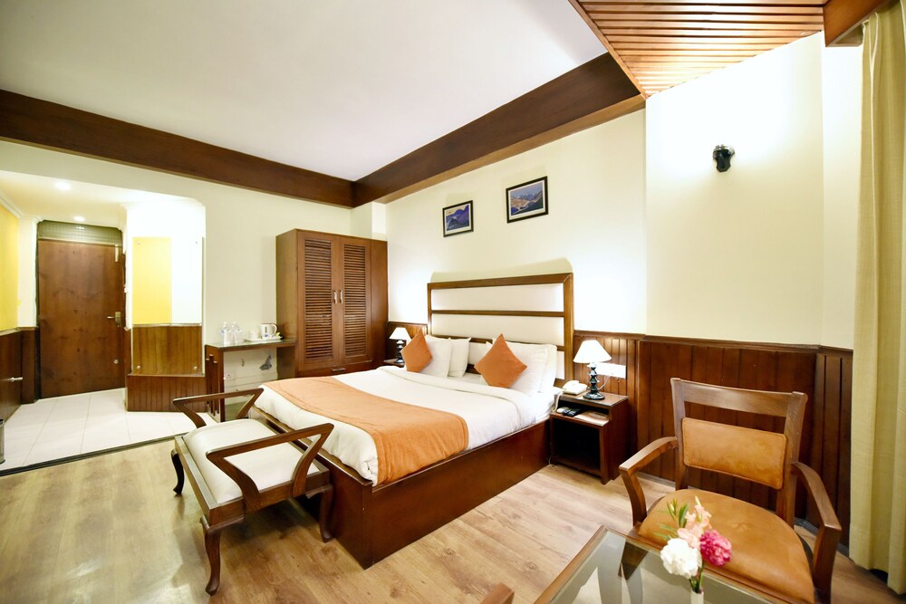 OYO 12270 Hotel Shobla Royale in Kulu, India