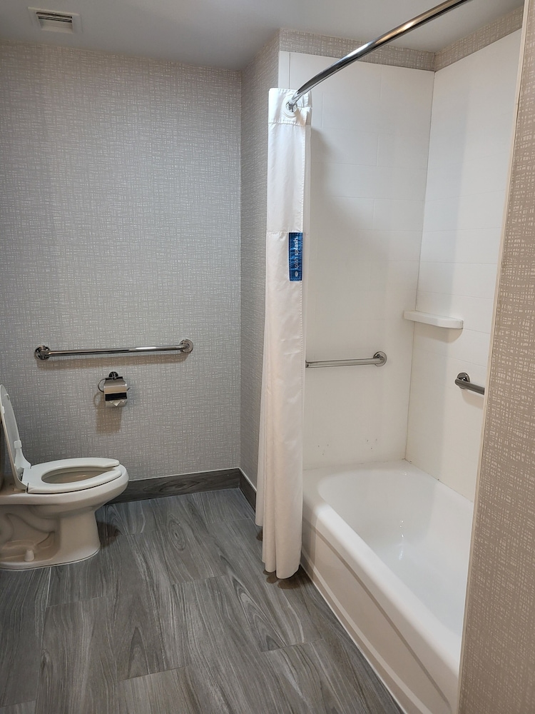 Hampton Inn Houston Deer Park Ship Area - photo 19
