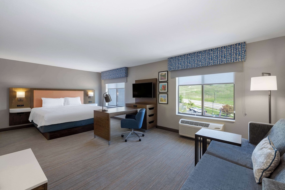 Hampton Inn & Suites Casper - photo 26