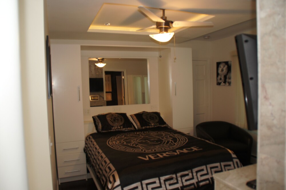 Admiral Weaver Inn - photo 11