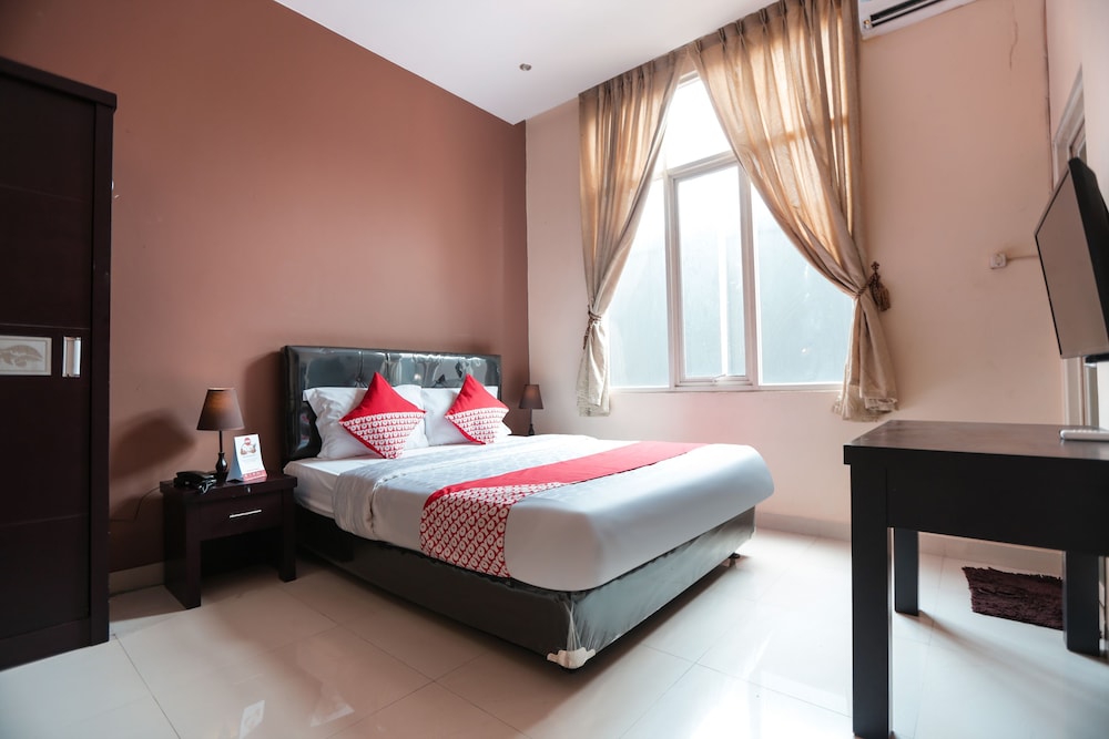 Oyo 170 Koen View - last minute hotel in Jakarta
