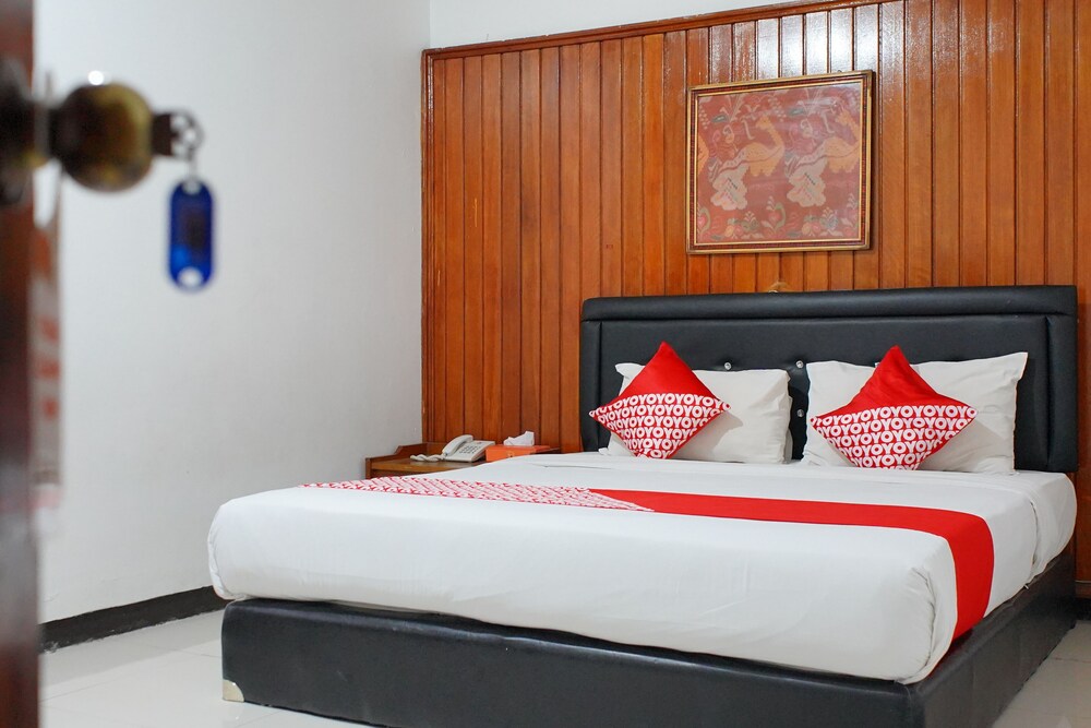 OYO 1333 Wisata Hotel in Palu, Indonesia