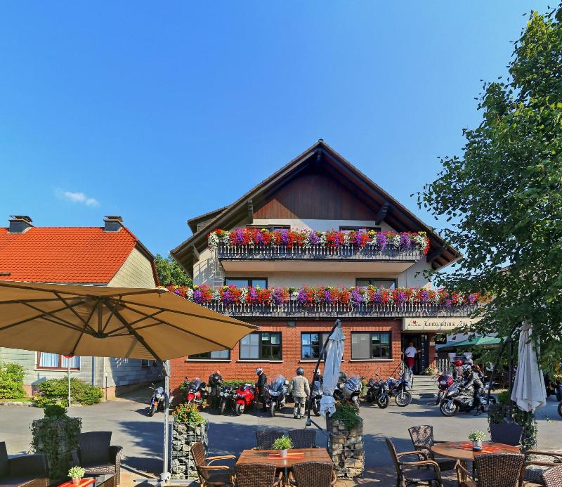 Landgasthaus Zur Linde — Uslar — photo 3