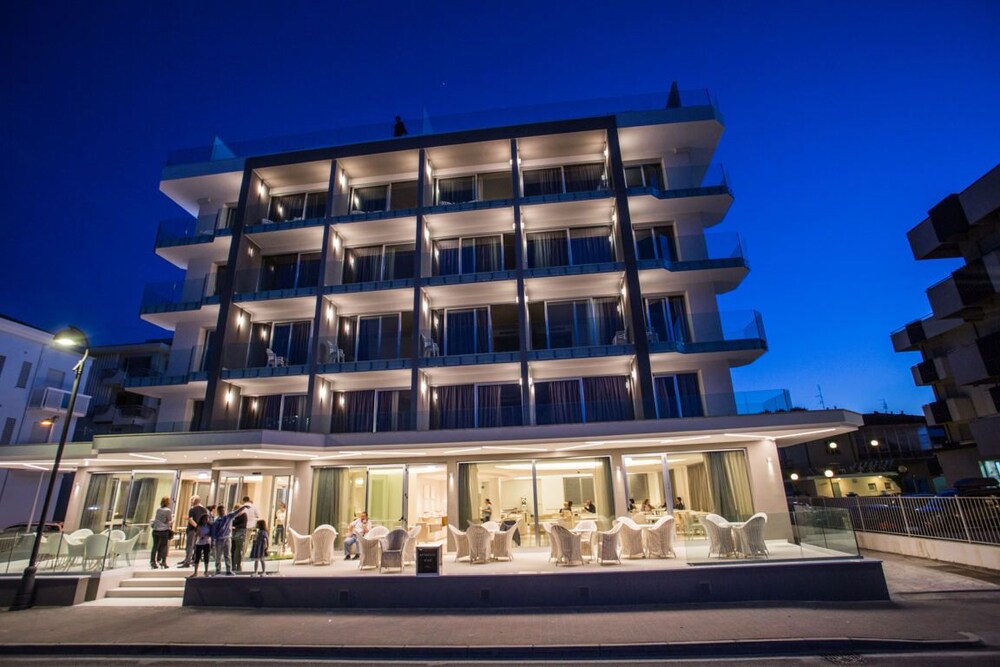 Hotel Savini — carbon neutral stay, Rimini