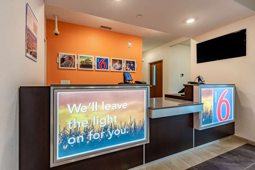 Motel 6 Mankato MN - photo 21