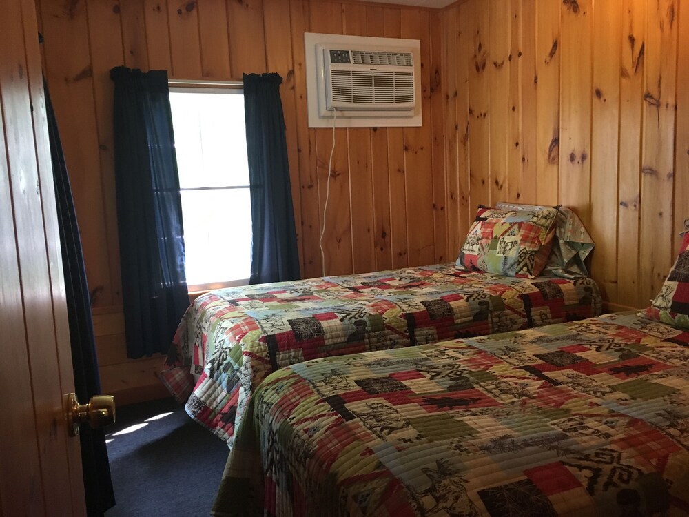 Gilcrest Cottages and Motels - photo 44