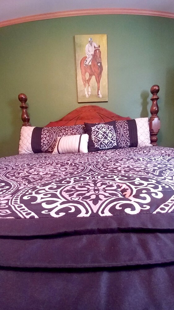 Historic Whiting Hotel Suites - photo 20