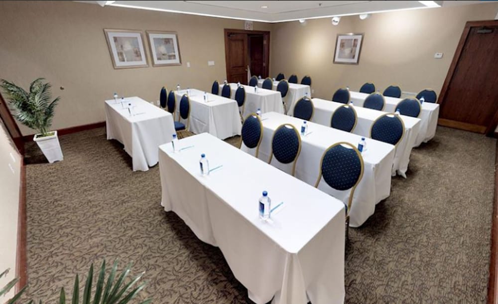 Chase Suites Hotel Brea Fullerton - photo 27