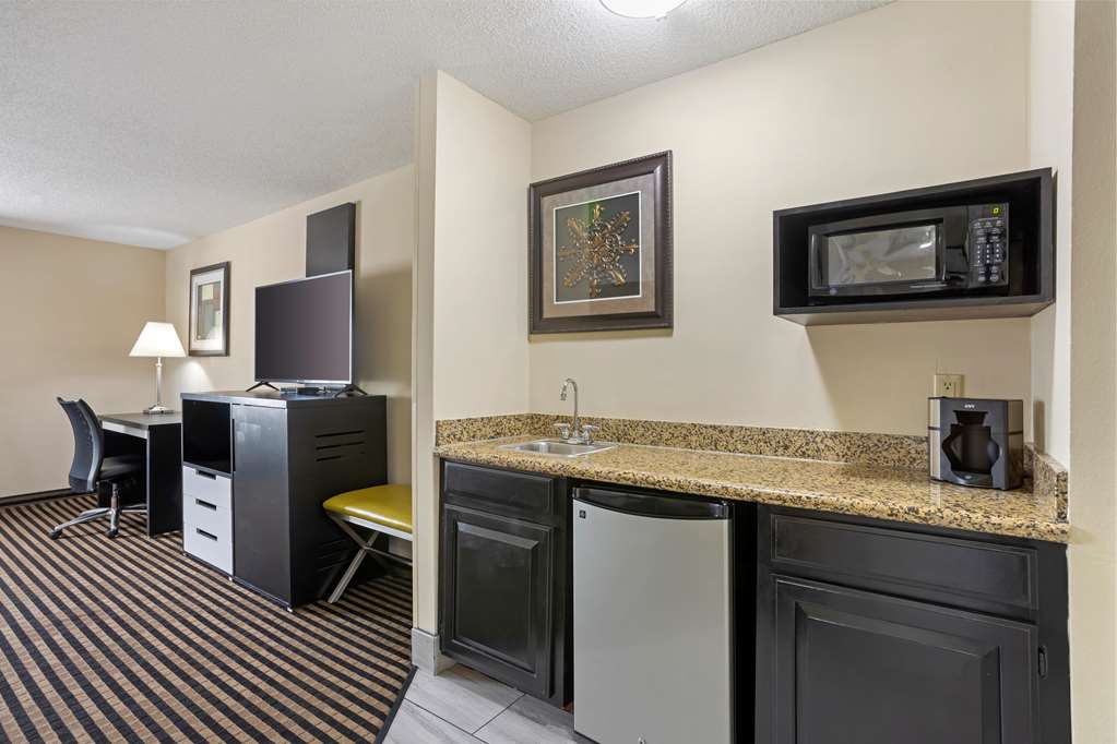 Best Western Plus Searcy Inn - photo 19