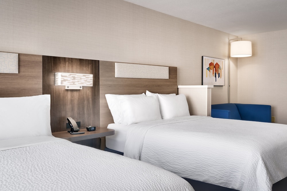 Holiday Inn Express Hotel & Suites Helena by IHG - photo 18