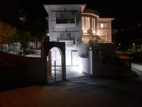 Villa Thea — 4-Star Luxury Hotel in Kavala, Greece