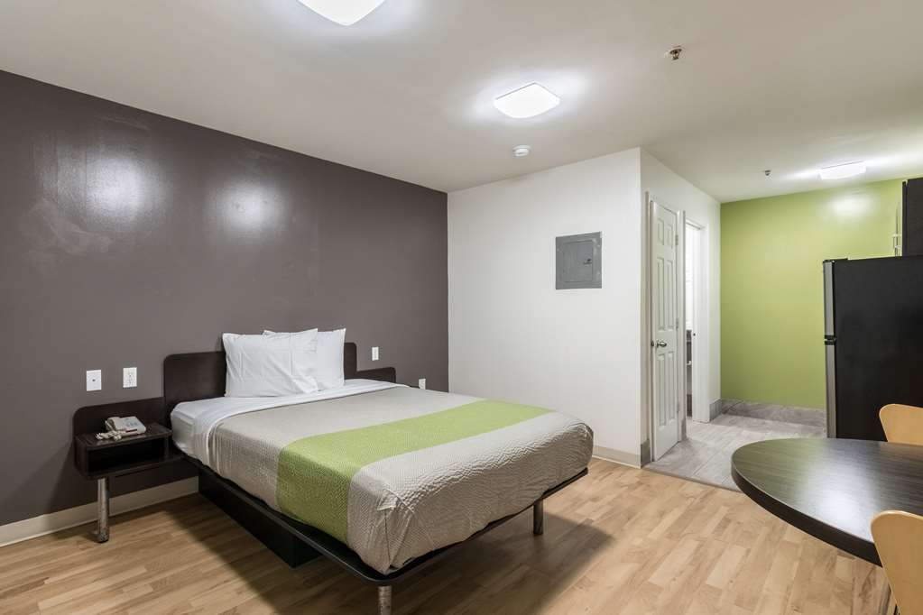 Studio 6 Extended Stay Savannah GA - photo 19