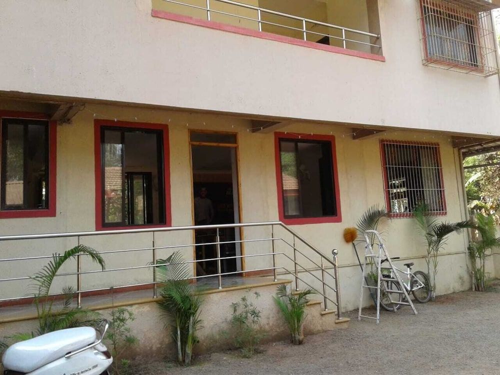Hotel Kalpavruksha in Alibag, India