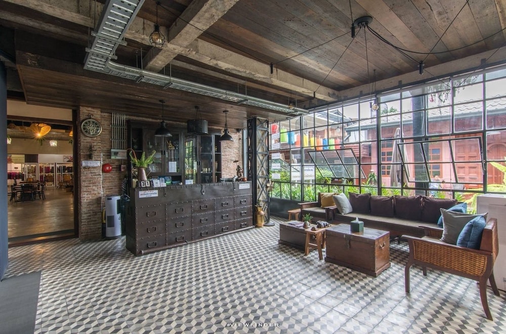 Px122 Dbest Hotel in Nan, Thailand