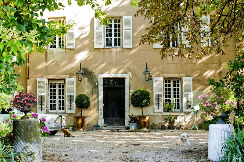 Domaine Le Clos Du Pavillon — Brignoles